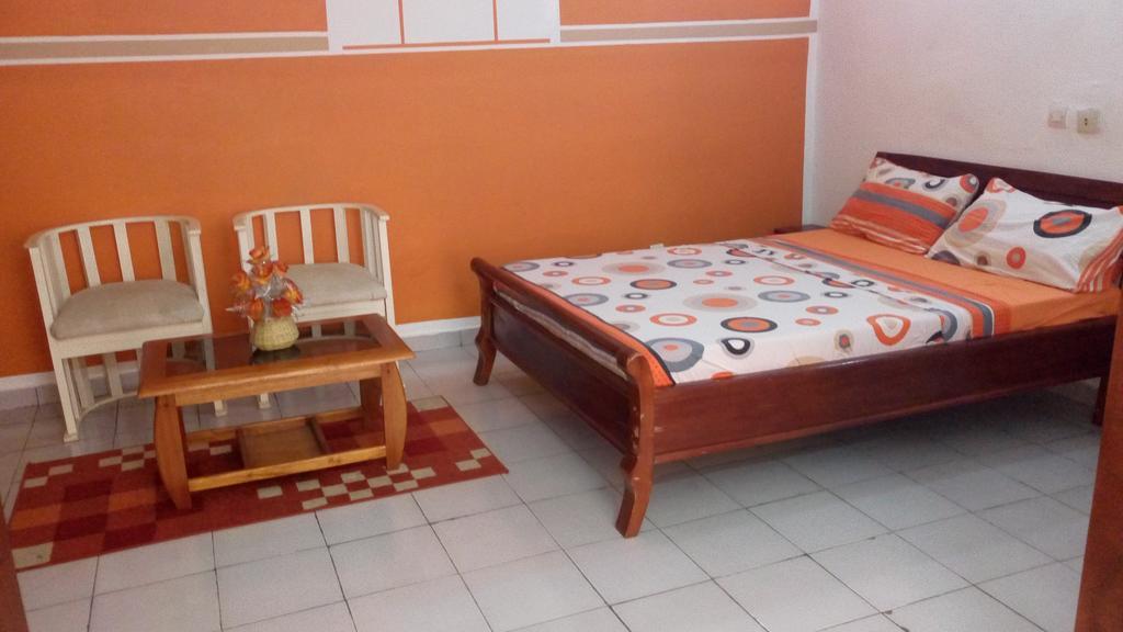 Hotel Lagrande-vi à Abidjan Extérieur photo