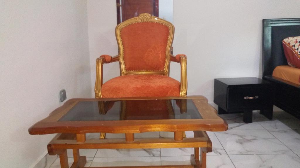 Hotel Lagrande-vi à Abidjan Extérieur photo
