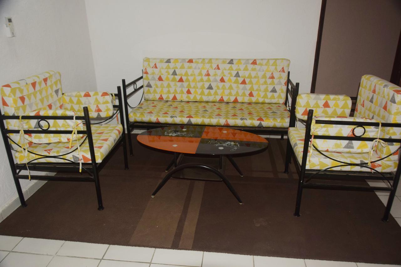 Hotel Lagrande-vi à Abidjan Extérieur photo