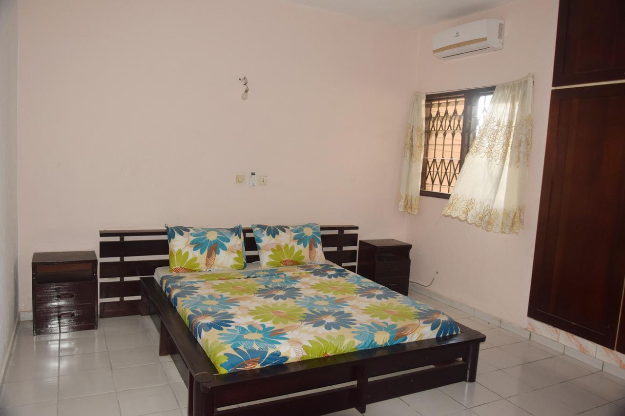 Hotel Lagrande-vi à Abidjan Extérieur photo