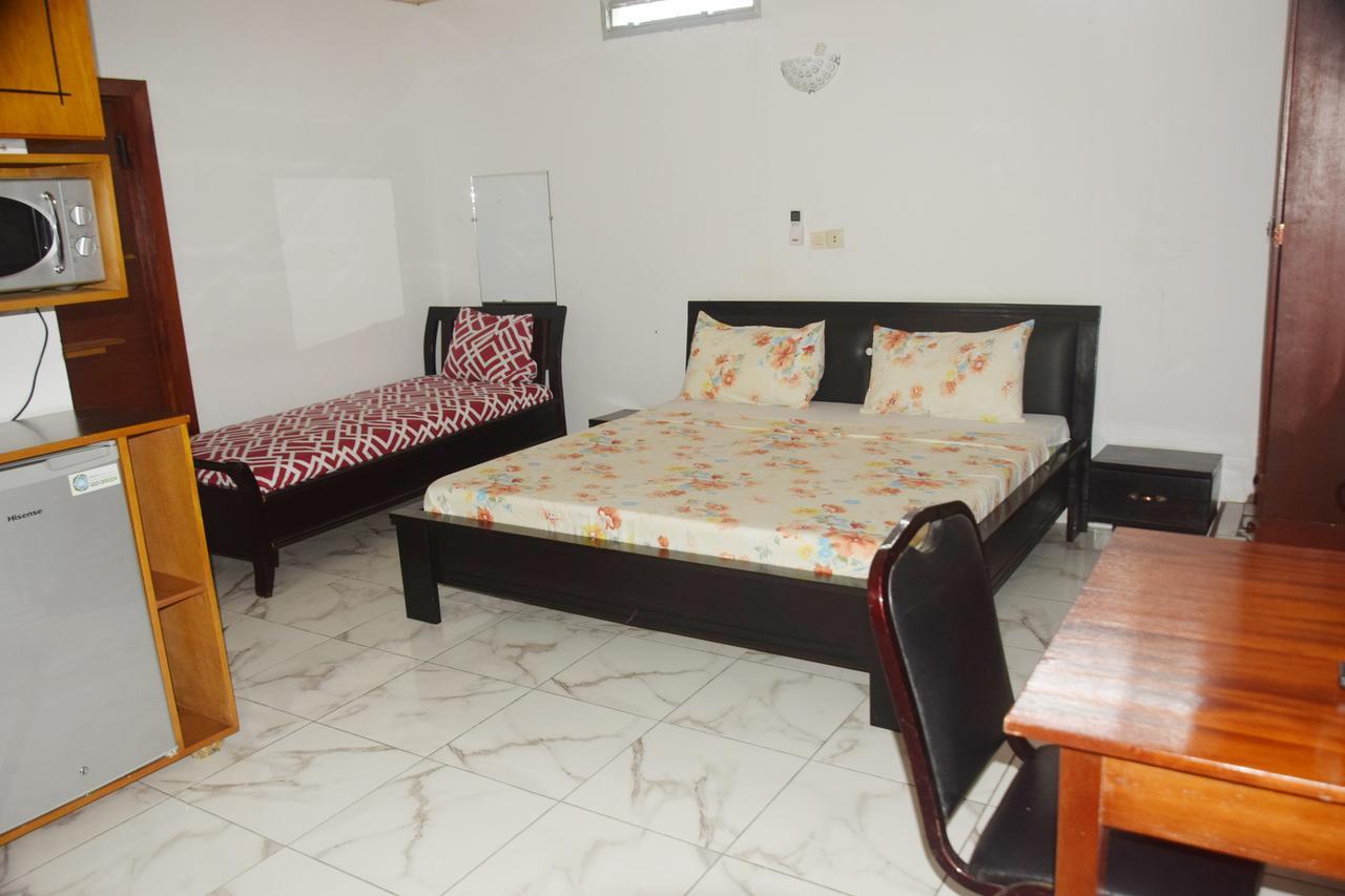 Hotel Lagrande-vi à Abidjan Extérieur photo